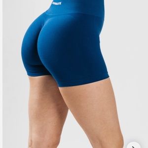 Alphalete Amplify shorts Medium.